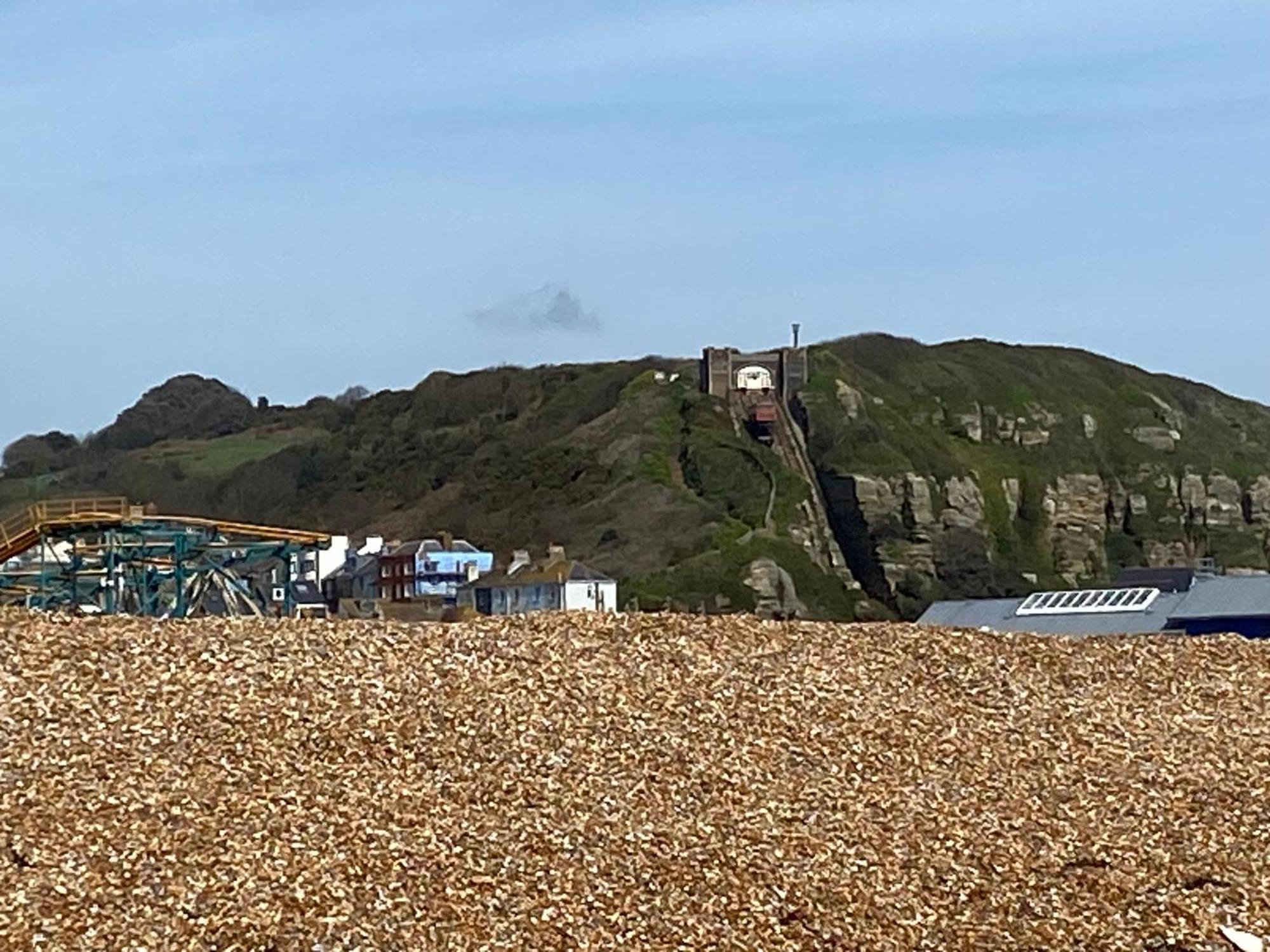 Period Sea View Flat In Hastings Apartment Bagian luar foto